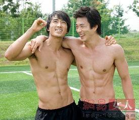 明星男人腹肌图片大全,揭秘娱乐圈健身达人肌肉魅力