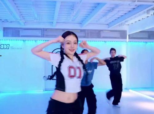 头条最美母女跳舞视频,头条最美母女舞蹈视频感动网友