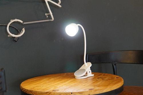 今日头条教育台灯