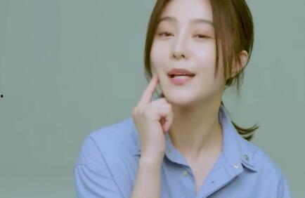 范冰冰皮肤爆料视频,揭秘明星肌肤的秘密武器