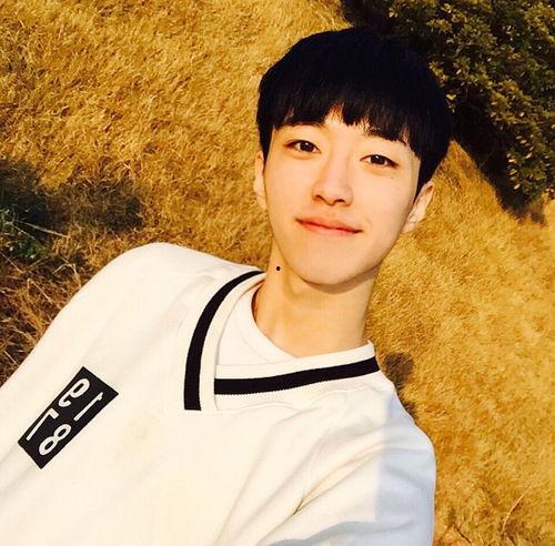 卖衣服的网红已婚男,揭秘网红已婚男生的时尚人生